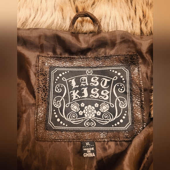 last kiss Jackets & Coats Last Kiss Faux Fur Lined Vest 8 Inch Rip Inside The Vest See Last